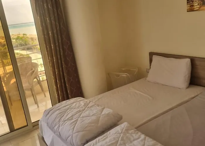 Apartmanhotel Casablanca For Families And Couples Only Gurdaka
